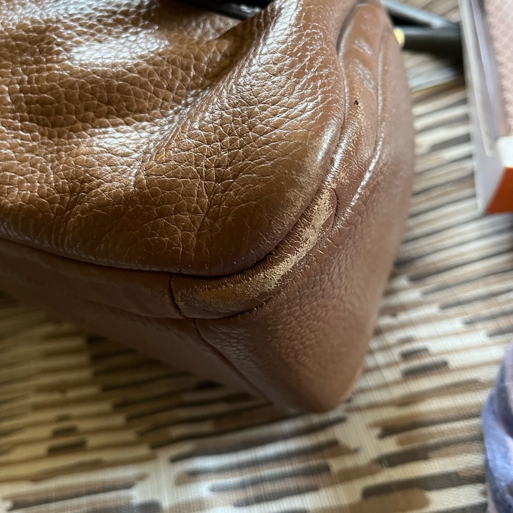 Michael Kors hand Leather Purse - Picture 5 of 14